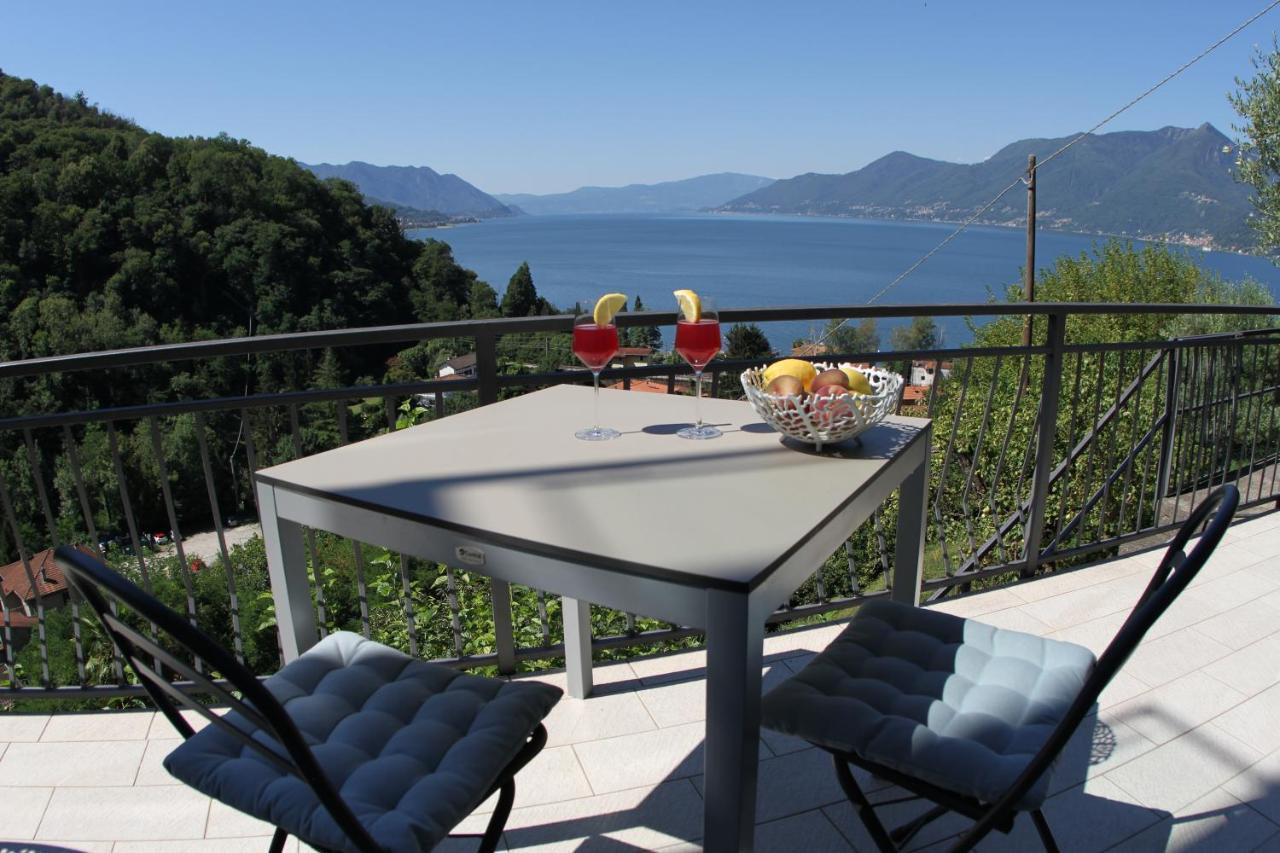 Casa Colmegna Mit Traumhaften See- Und Bergblick Luino Exterior foto